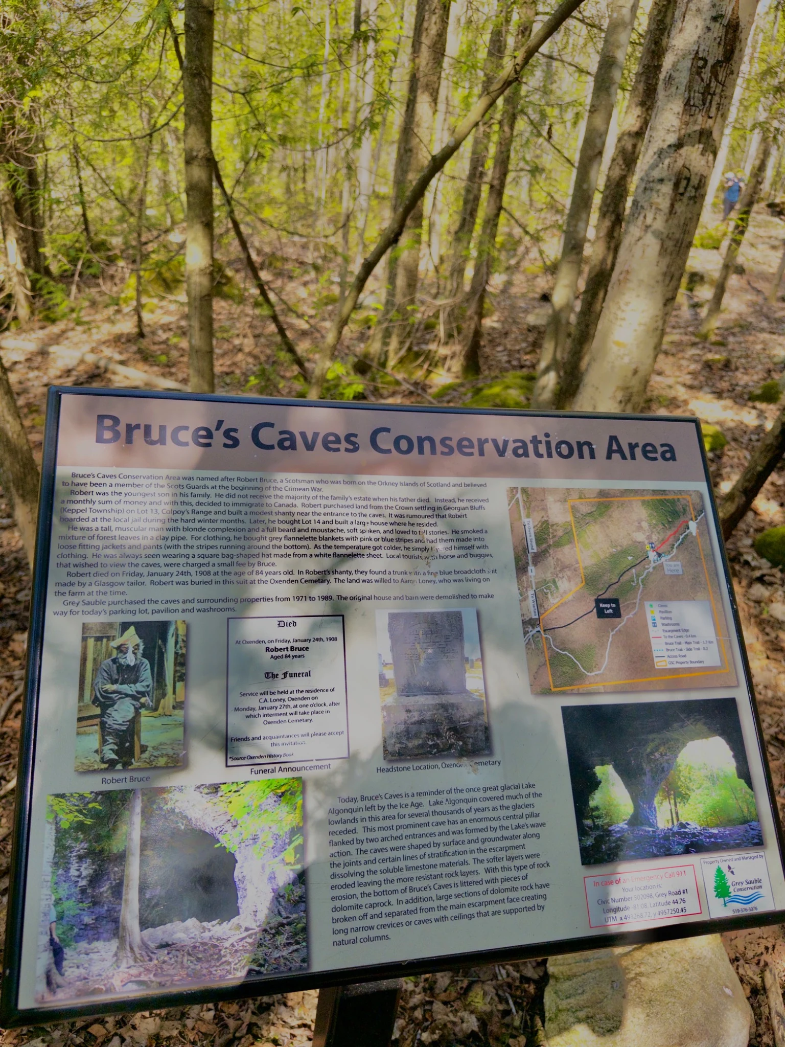 Bruce’s Caves trail map and information board
